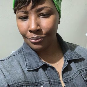 Meet your Posher, Erica